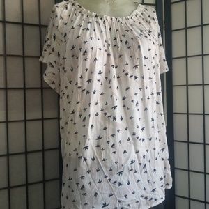 Nwot susina boho short sleeve floral printed top